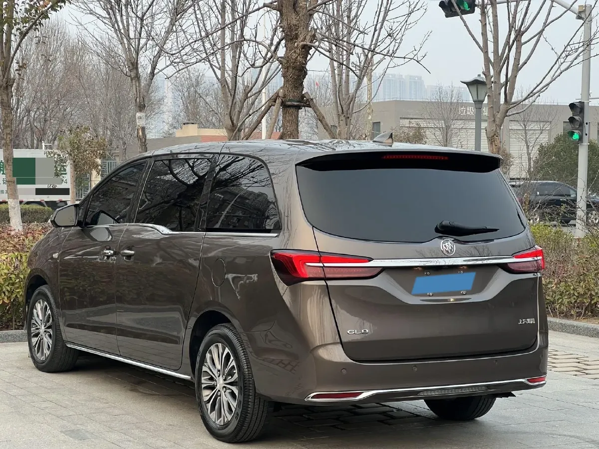 2023 Buick GL8 2.0T 237HP L4 9AT,autocango,china used car exporter,china ev exporter,chinese used car exporter,chinese used ev exporter