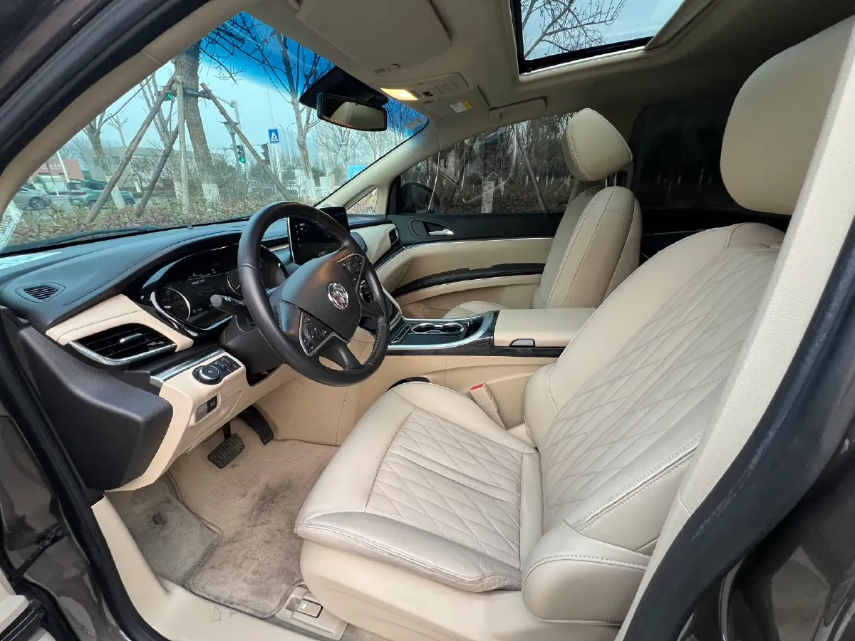 2023 Buick GL8 2.0T 237HP L4 9AT,autocango,china used car exporter,china ev exporter,chinese used car exporter,chinese used ev exporter