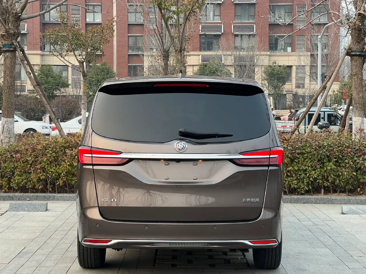2023 Buick GL8 2.0T 237HP L4 9AT,autocango,china used car exporter,china ev exporter,chinese used car exporter,chinese used ev exporter