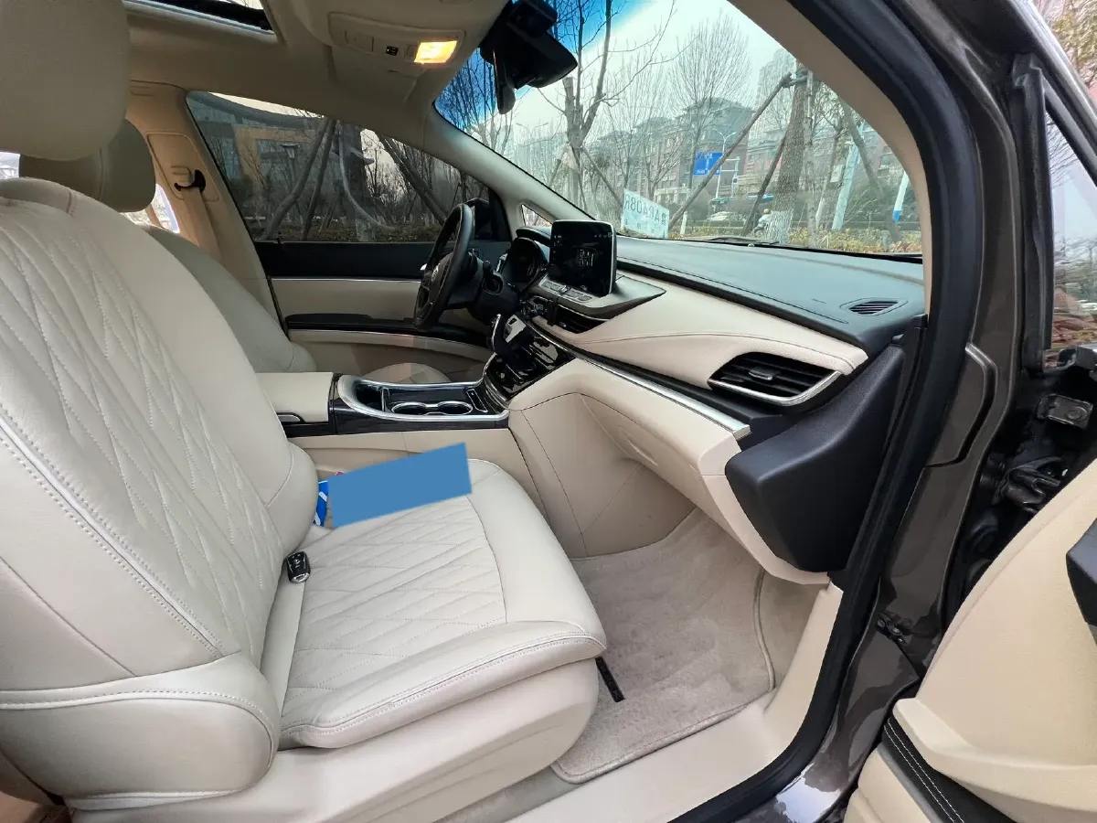2023 Buick GL8 2.0T 237HP L4 9AT,autocango,china used car exporter,china ev exporter,chinese used car exporter,chinese used ev exporter