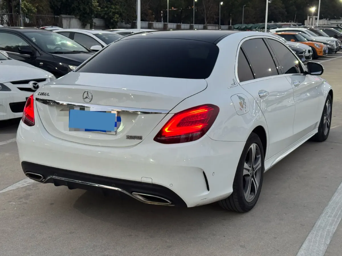 2020 Mercedes-Benz C Class 1.5T 184HP L4 9AT,autocango,china used car exporter,china ev exporter,chinese used car exporter,chinese used ev exporter