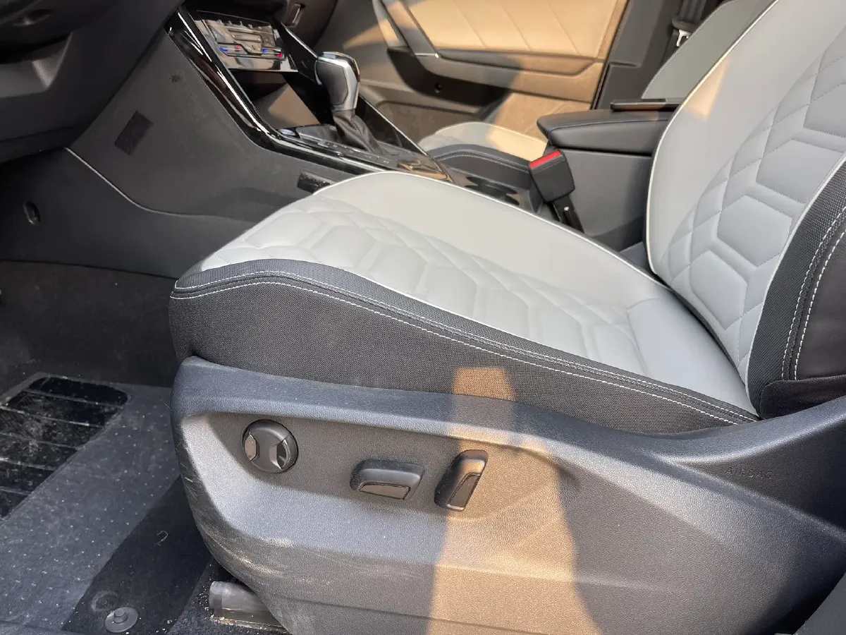 2023 Volkswagen Tayron 1.4T 150HP L4 7DCT,autocango,china used car exporter,china ev exporter,chinese used car exporter,chinese used ev exporter