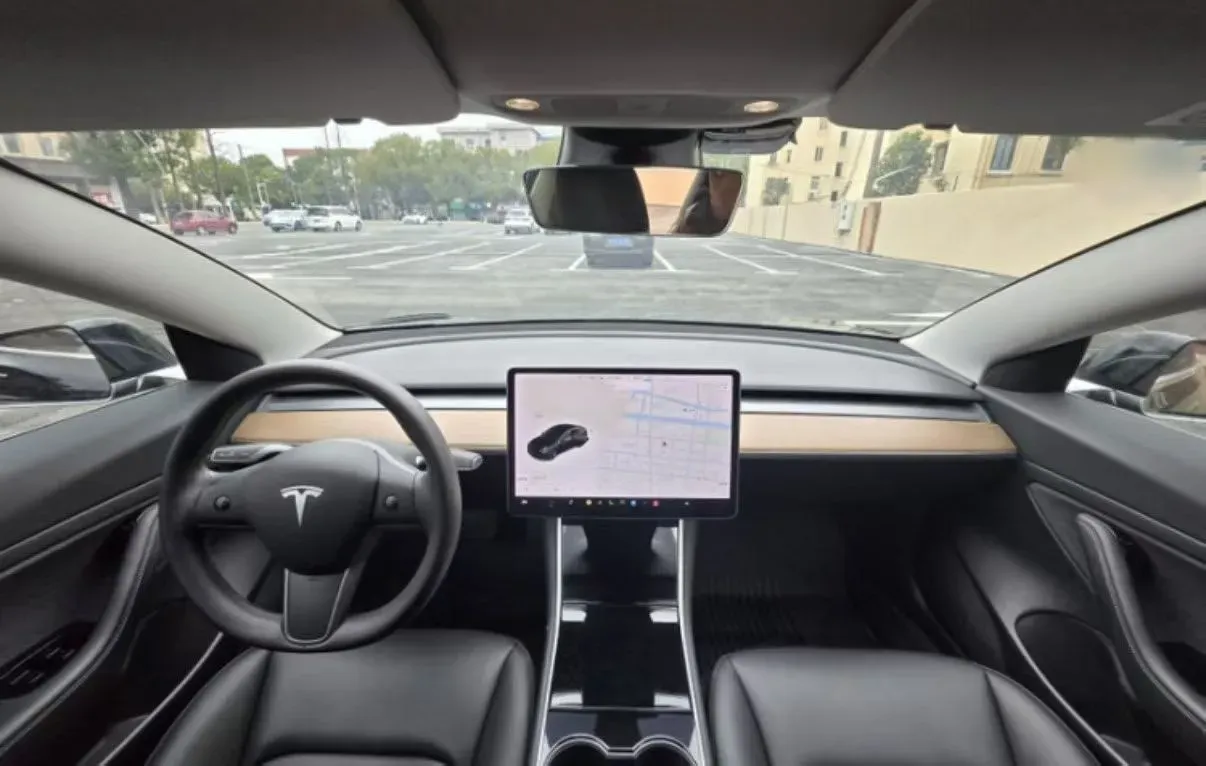 2020 Tesla Model 3 BEV 55KWH,autocango,china used car exporter,china ev exporter,chinese used car exporter,chinese used ev exporter