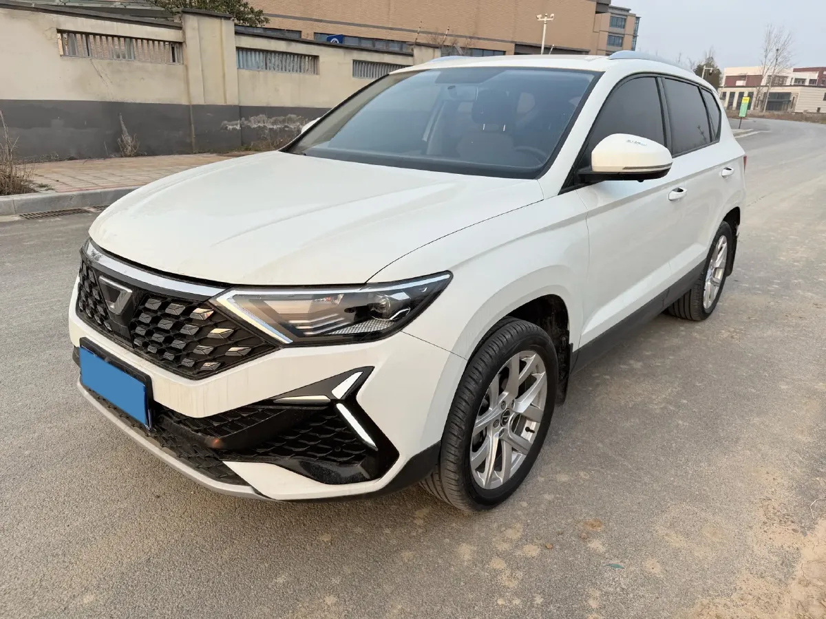 2023 Jetour X70 Plus 1.5T 156HP L4 6MT,autocango,china used car exporter,china ev exporter,chinese used car exporter,chinese used ev exporter