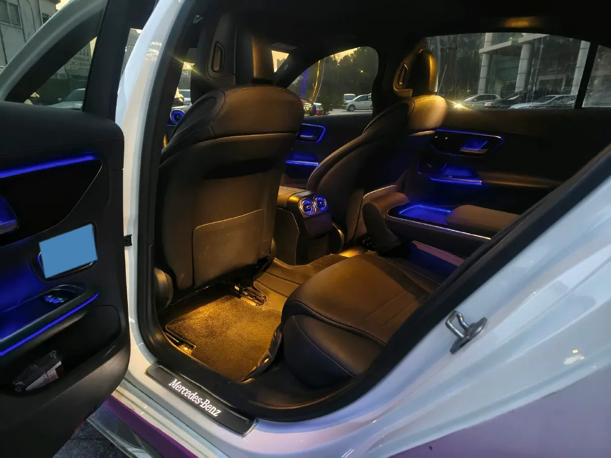 2024 Mercedes-Benz C Class 1.5T 204HP L4 9AT,autocango,china used car exporter,china ev exporter,chinese used car exporter,chinese used ev exporter