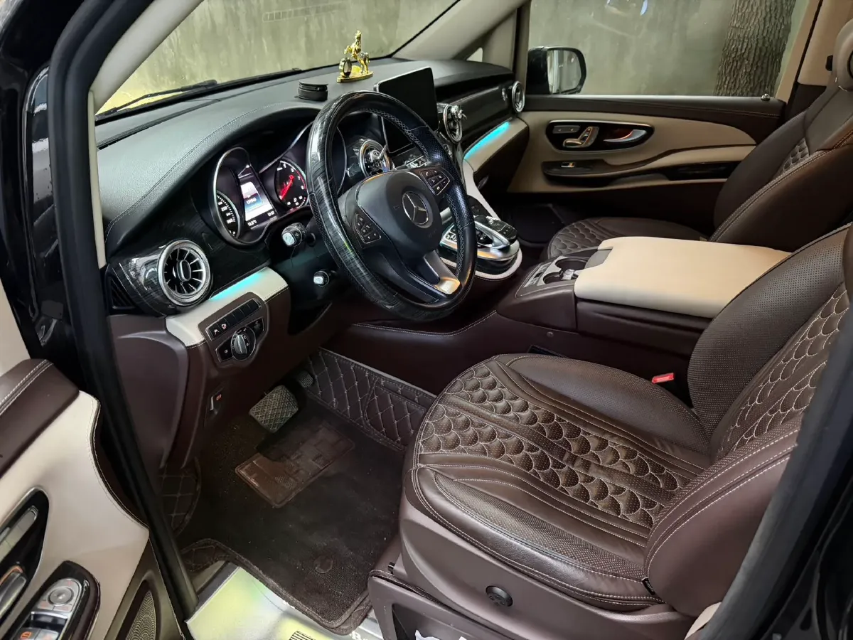 2018 Mercedes-Benz V Class 2.0T 211HP L4 7AT,autocango,china used car exporter,china ev exporter,chinese used car exporter,chinese used ev exporter