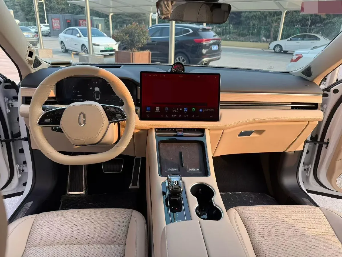 2024 AITO AITO M5 1.5T 152HP L4 REEV 42KWH,autocango,china used car exporter,china ev exporter,chinese used car exporter,chinese used ev exporter