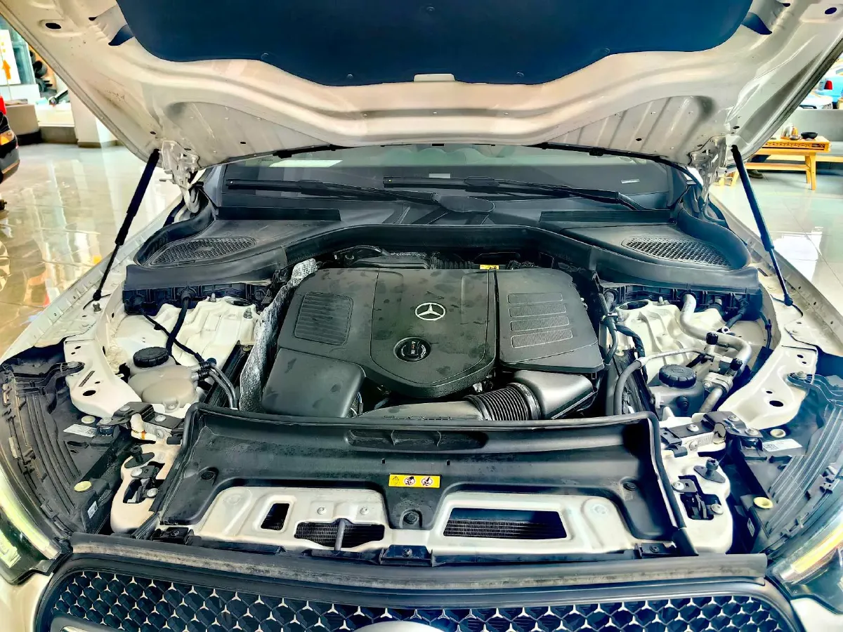 2023 Mercedes-Benz GLC Class 2.0T 204HP L4 9AT,autocango,china used car exporter,china ev exporter,chinese used car exporter,chinese used ev exporter