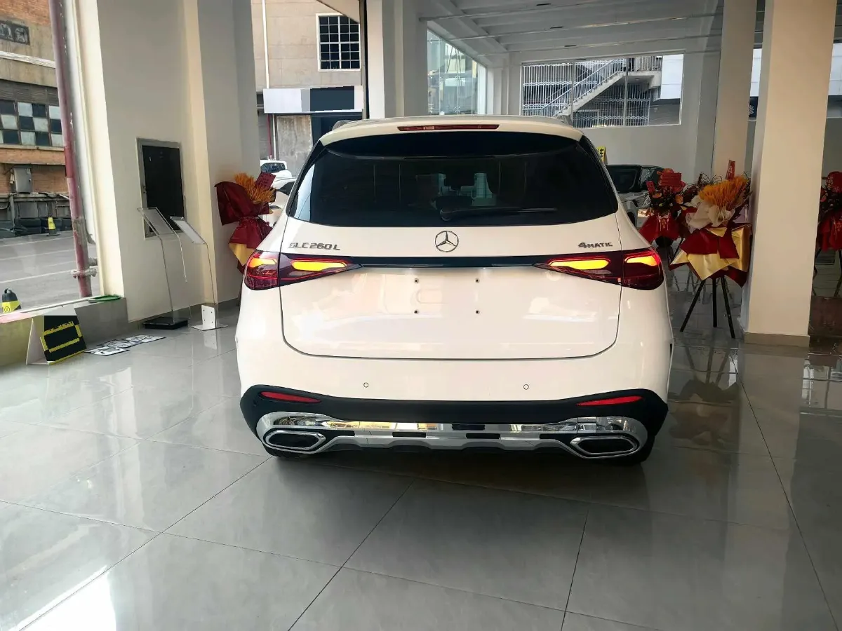 2023 Mercedes-Benz GLC Class 2.0T 204HP L4 9AT,autocango,china used car exporter,china ev exporter,chinese used car exporter,chinese used ev exporter