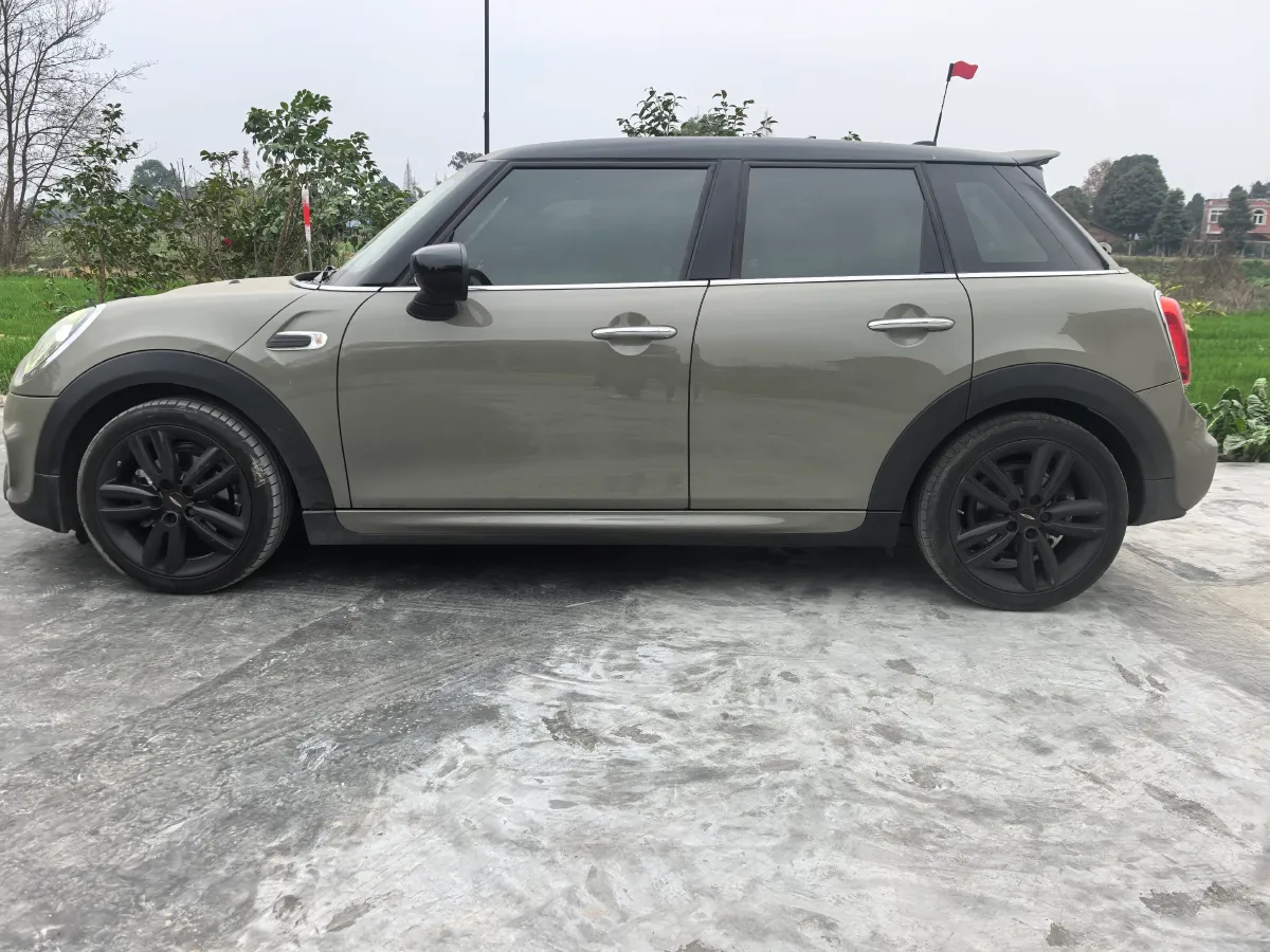 2019 MINI MINI 1.5T 136HP L3 7DCT,autocango,china used car exporter,china ev exporter,chinese used car exporter,chinese used ev exporter