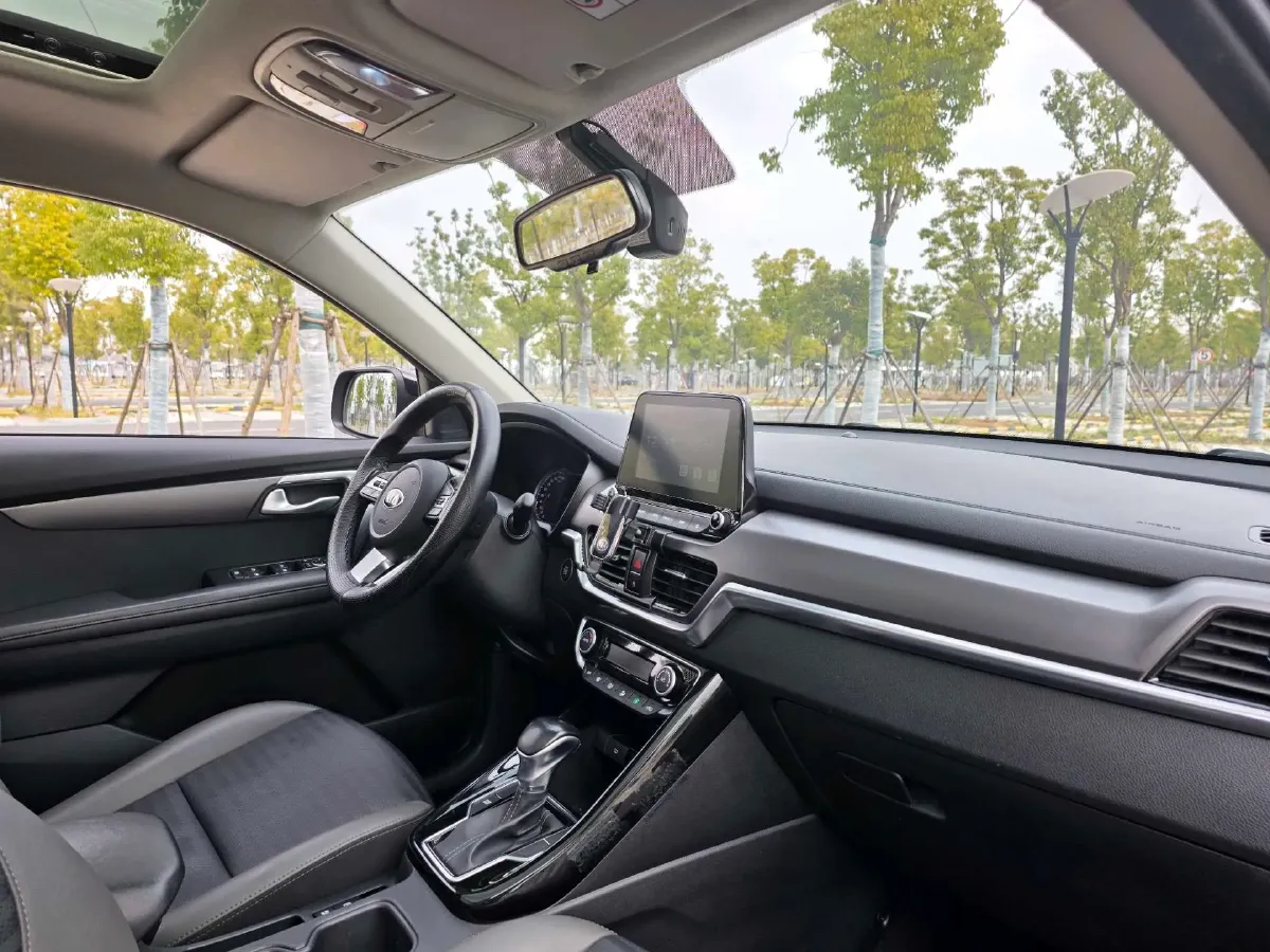 2018 Kia Sportage R 2.0L 160HP L4 6AT,autocango,china used car exporter,china ev exporter,chinese used car exporter,chinese used ev exporter