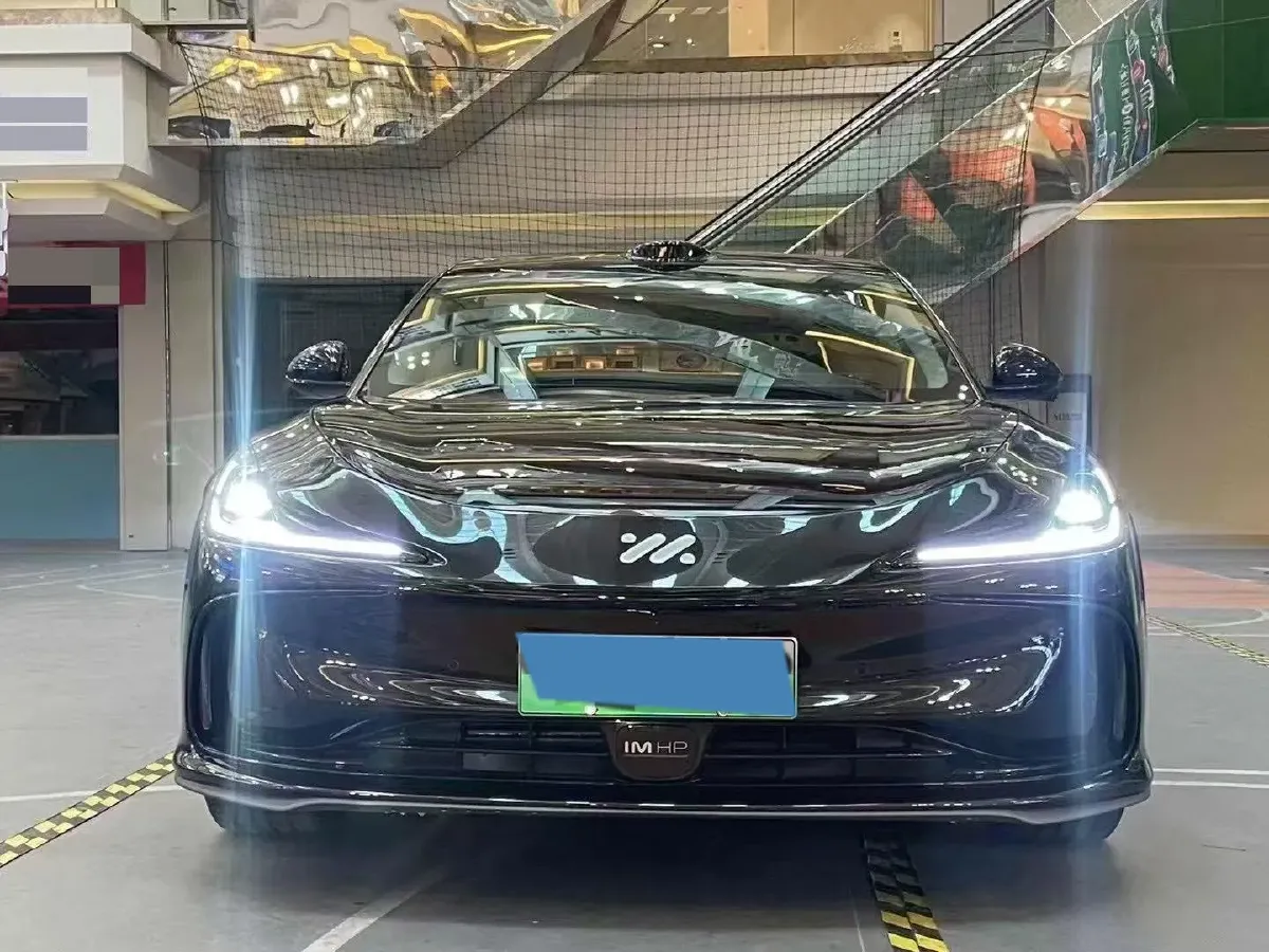 2024 IM L6 BEV 75KWH,autocango,china used car exporter,china ev exporter,chinese used car exporter,chinese used ev exporter