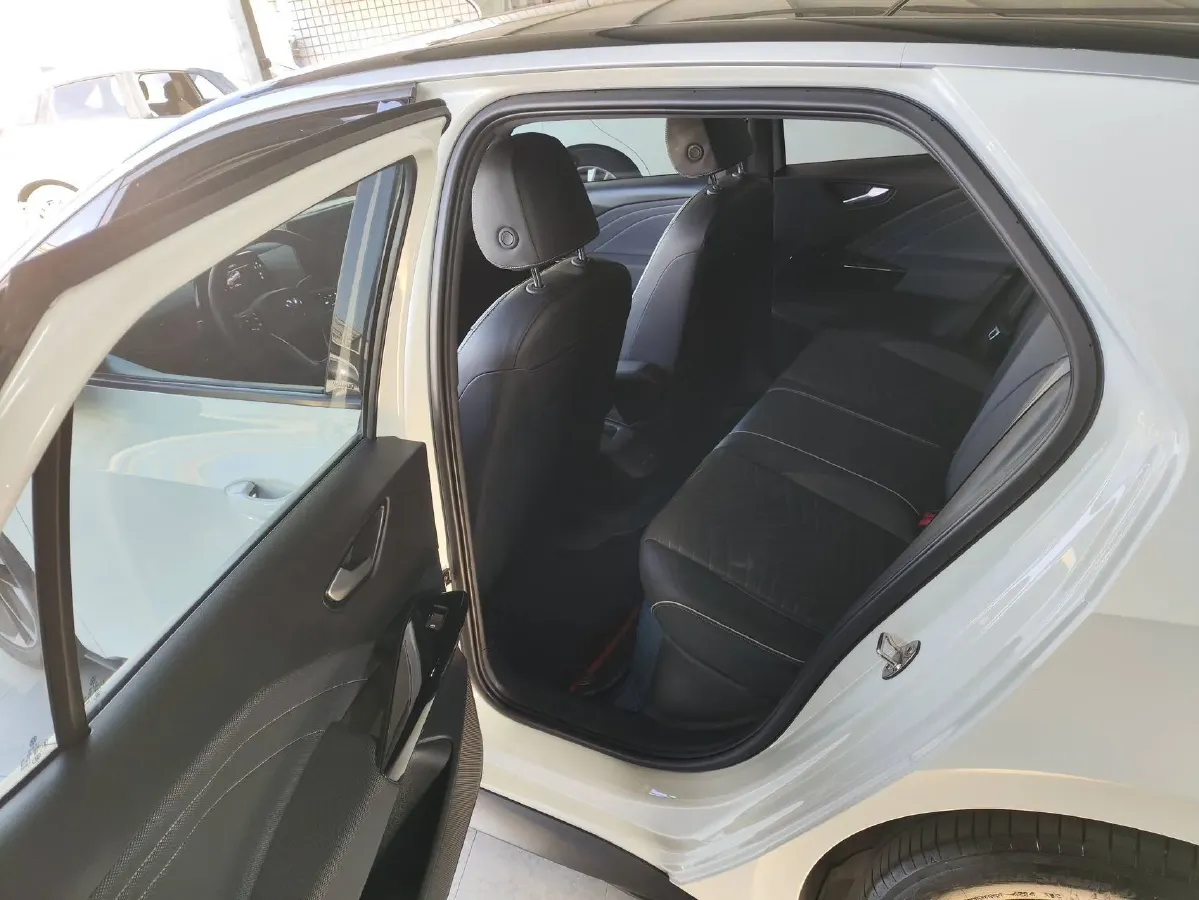 2025 Volkswagen ID.3 BEV 52.8KWH,autocango,china used car exporter,china ev exporter,chinese used car exporter,chinese used ev exporter