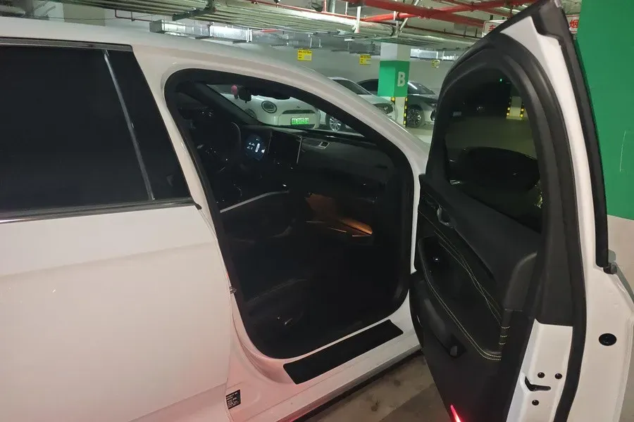 2023 Geely Preface 1.5T 181HP L4 7DCT,autocango,china used car exporter,china ev exporter,chinese used car exporter,chinese used ev exporter