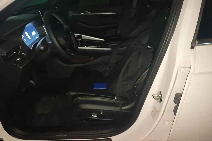 2023 Geely Preface 1.5T 181HP L4 7DCT,autocango,china used car exporter,china ev exporter,chinese used car exporter,chinese used ev exporter