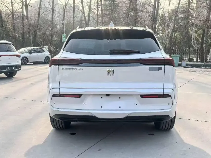 2023 Buick EnvisionPlus 1.5T 211HP L4 9AT,autocango,china used car exporter,china ev exporter,chinese used car exporter,chinese used ev exporter