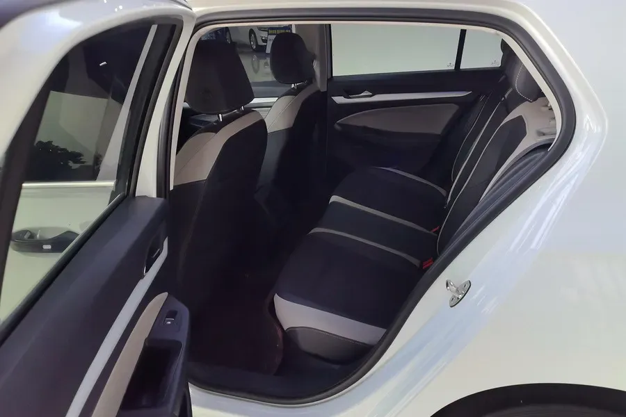 2021 Volkswagen Golf 1.4T 150HP L4 7DCT,autocango,china used car exporter,china ev exporter,chinese used car exporter,chinese used ev exporter