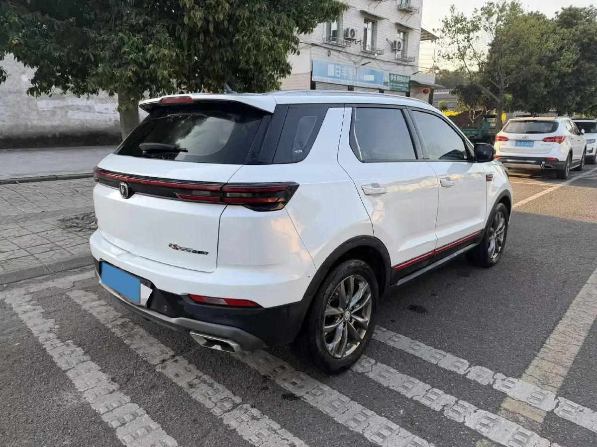 2022 ChangAn Oshan X7 Plus 1.5T 188HP L4 7DCT,autocango,china used car exporter,china ev exporter,chinese used car exporter,chinese used ev exporter