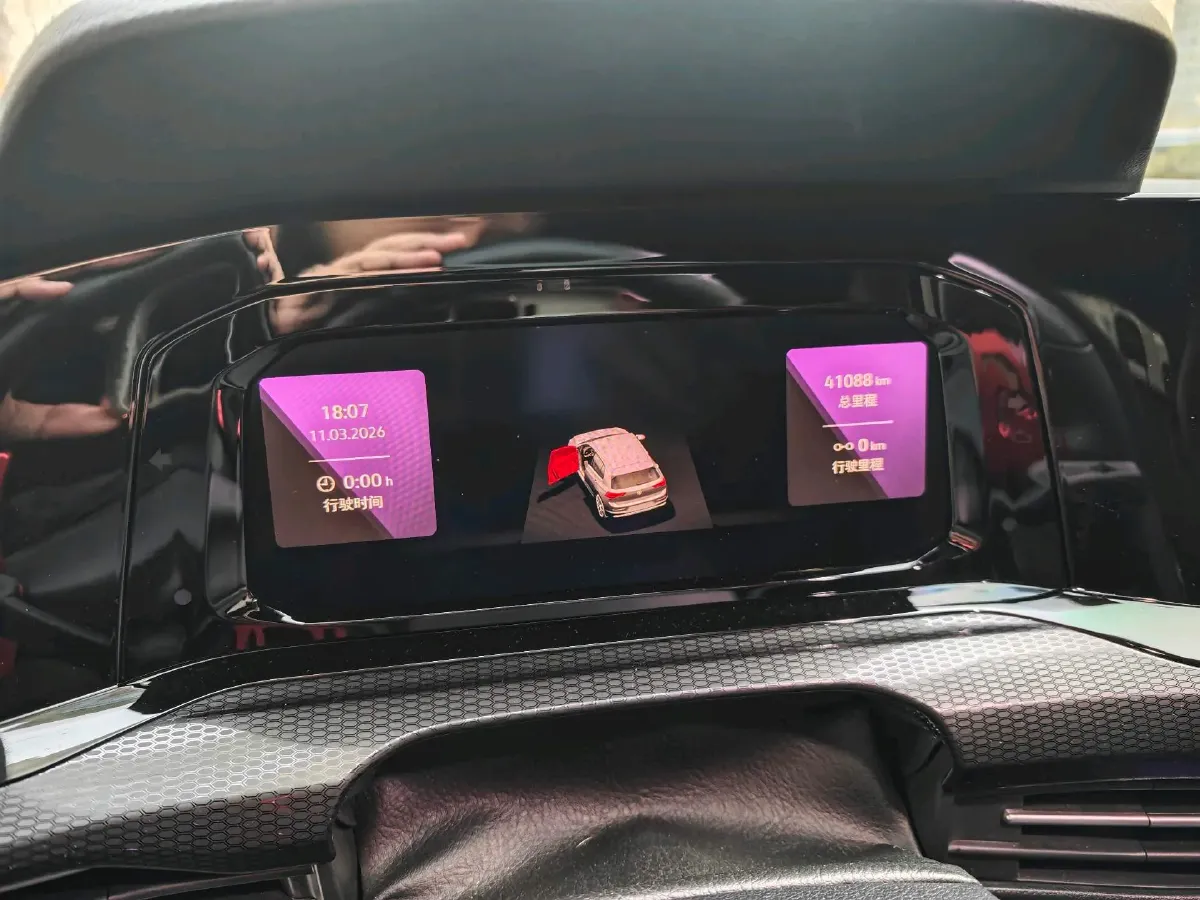 2023 Volkswagen GolfGTI 2.0T 220HP L4 7DCT,autocango,china used car exporter,china ev exporter,chinese used car exporter,chinese used ev exporter