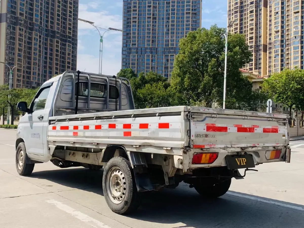 2021 WuLing RongGuang New Truck 1.8L 125HP L4 5MT,autocango,china used car exporter,china ev exporter,chinese used car exporter,chinese used ev exporter
