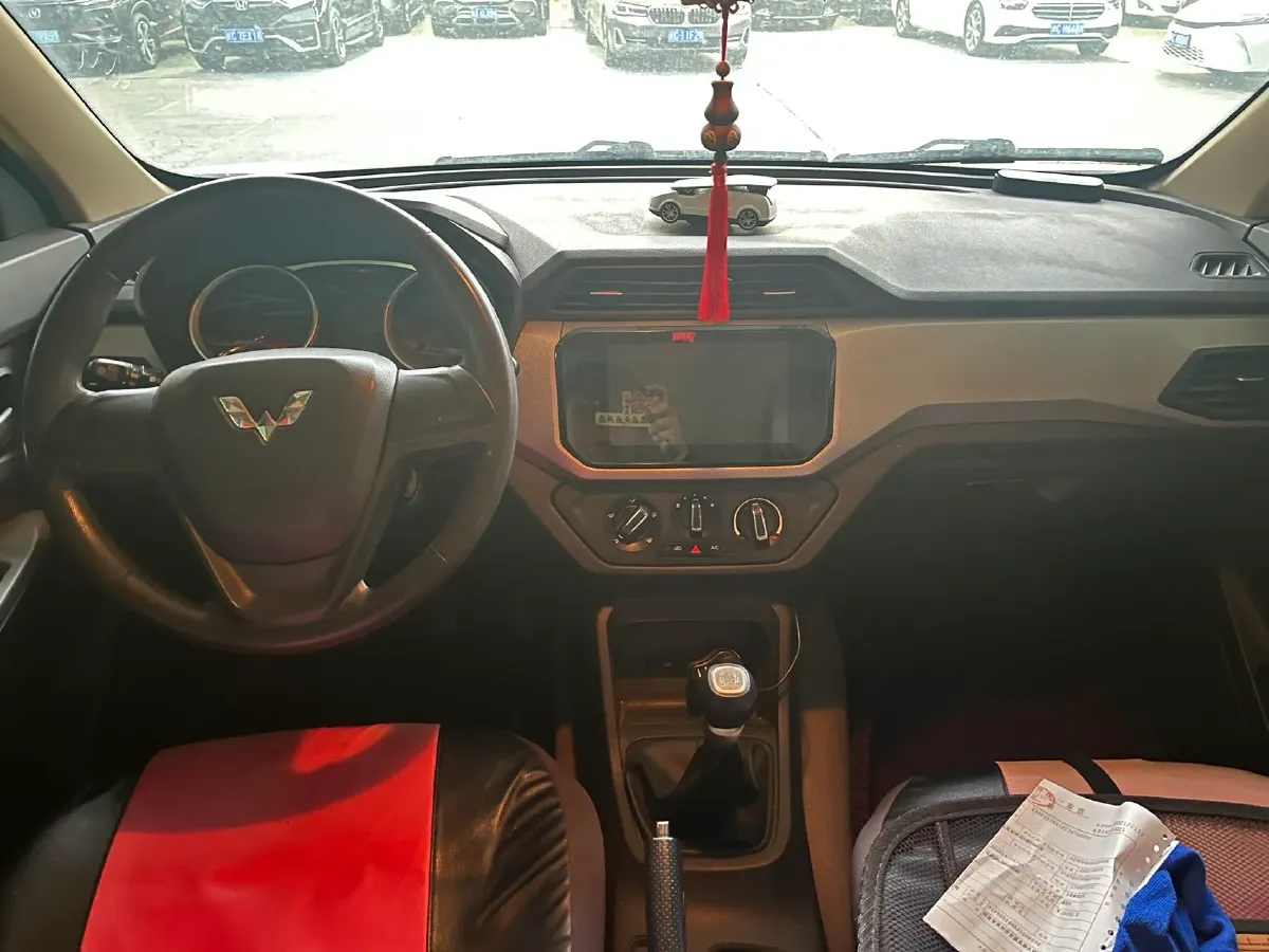 2018 WuLing HongGuang 1.5L 105HP L4 5MT,autocango,china used car exporter,china ev exporter,chinese used car exporter,chinese used ev exporter