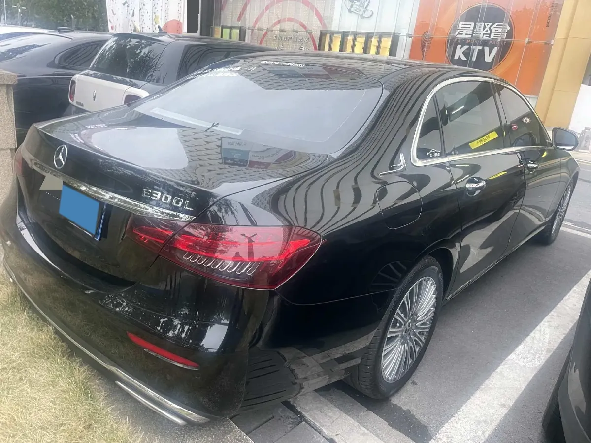 2022 Mercedes-Benz E Class 2.0T 258HP L4 9AT,autocango,china used car exporter,china ev exporter,chinese used car exporter,chinese used ev exporter