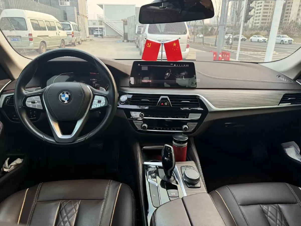 2020 BMW 5 Series 2.0T 252HP L4 8AT,autocango,china used car exporter,china ev exporter,chinese used car exporter,chinese used ev exporter