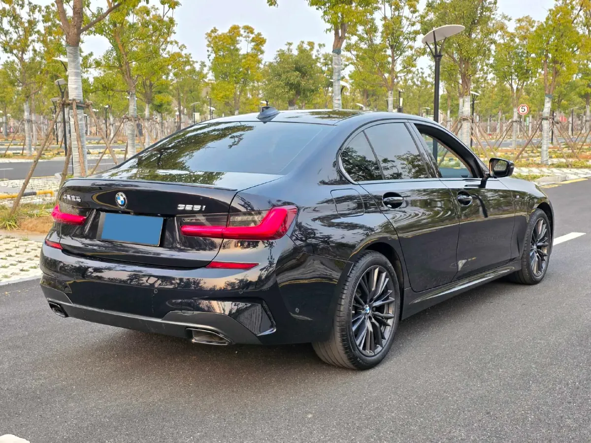 2022 BMW 3 Series 2.0T 184HP L4 8AT,autocango,china used car exporter,china ev exporter,chinese used car exporter,chinese used ev exporter