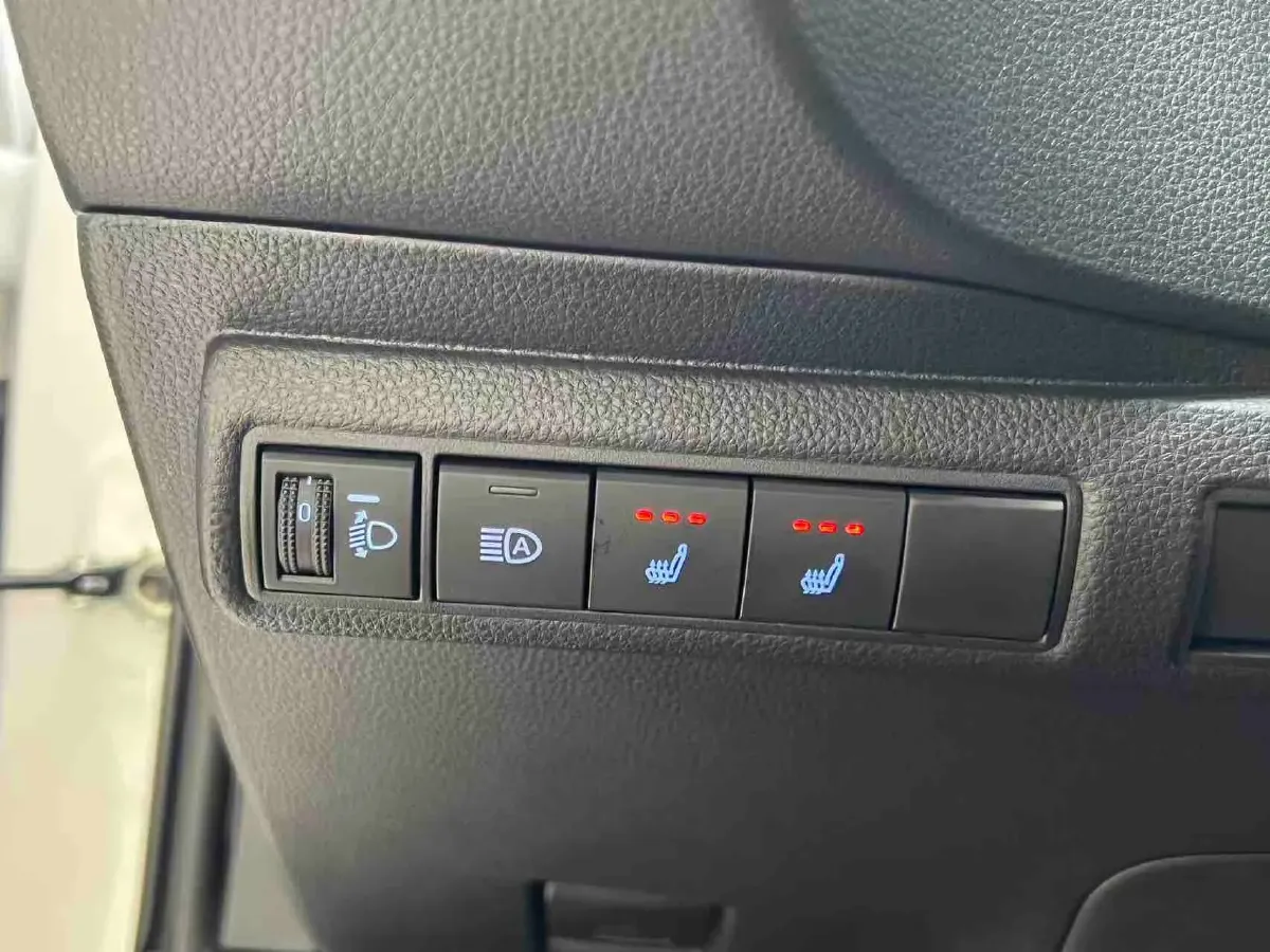 2021 Toyota Corolla 1.2T 116HP L4 CVT,autocango,china used car exporter,china ev exporter,chinese used car exporter,chinese used ev exporter