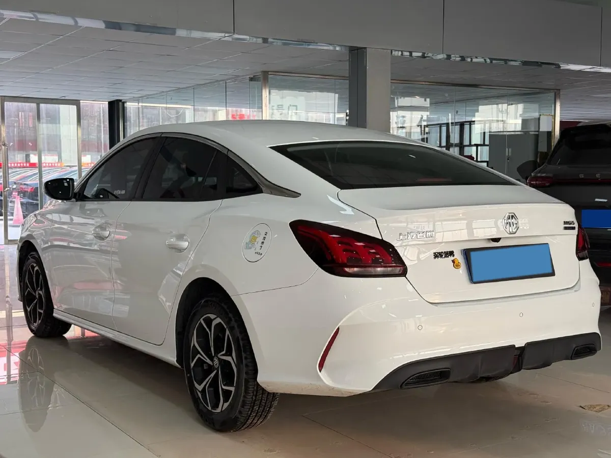 2023 MG 5 1.5L 129HP L4 5MT,autocango,china used car exporter,china ev exporter,chinese used car exporter,chinese used ev exporter