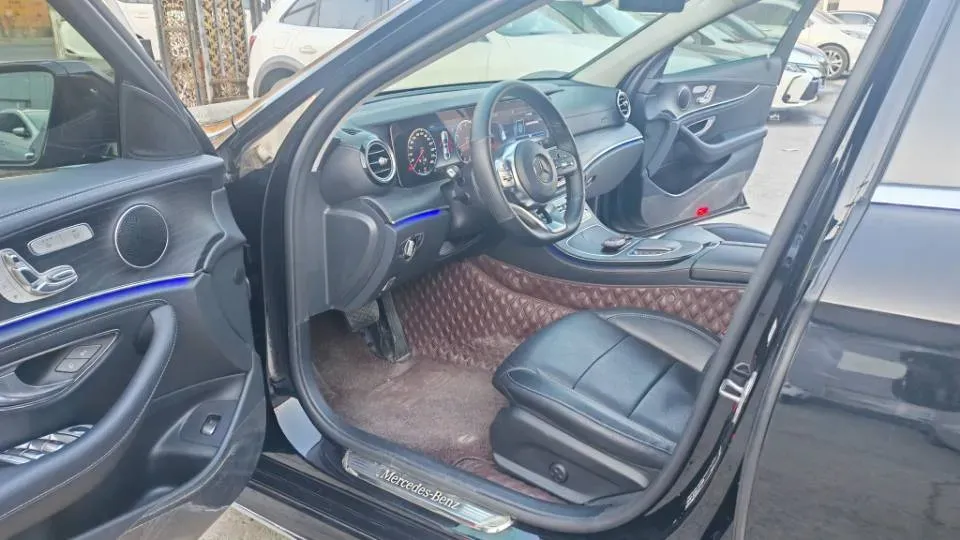 2020 Mercedes-Benz E Class 2.0T 258HP L4 9AT,autocango,china used car exporter,china ev exporter,chinese used car exporter,chinese used ev exporter