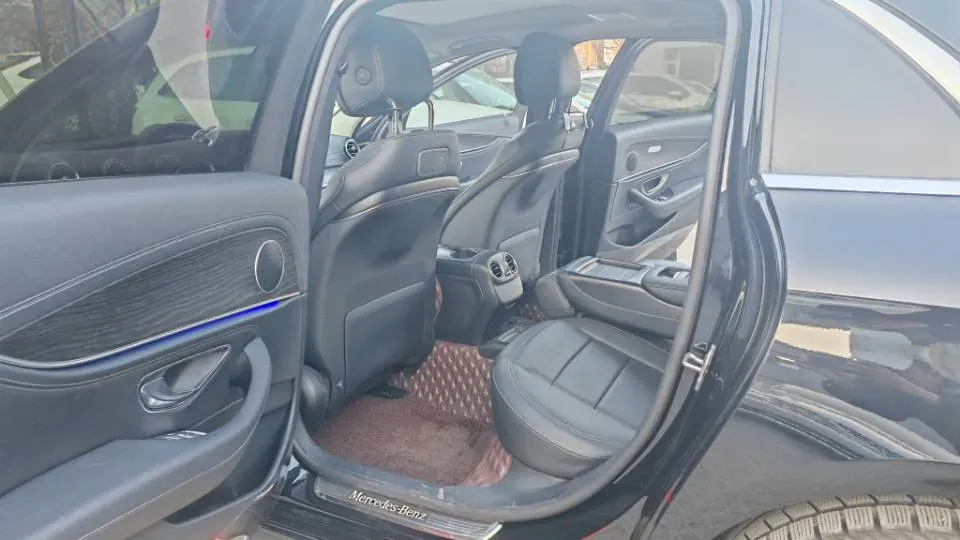 2020 Mercedes-Benz E Class 2.0T 258HP L4 9AT,autocango,china used car exporter,china ev exporter,chinese used car exporter,chinese used ev exporter