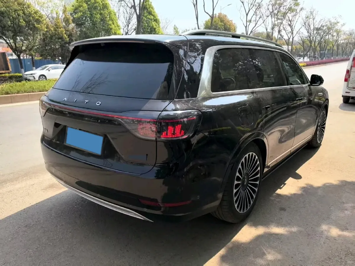 2024 AITO AITO M9 1.5T 152HP L4 REEV 42KWH,autocango,china used car exporter,china ev exporter,chinese used car exporter,chinese used ev exporter