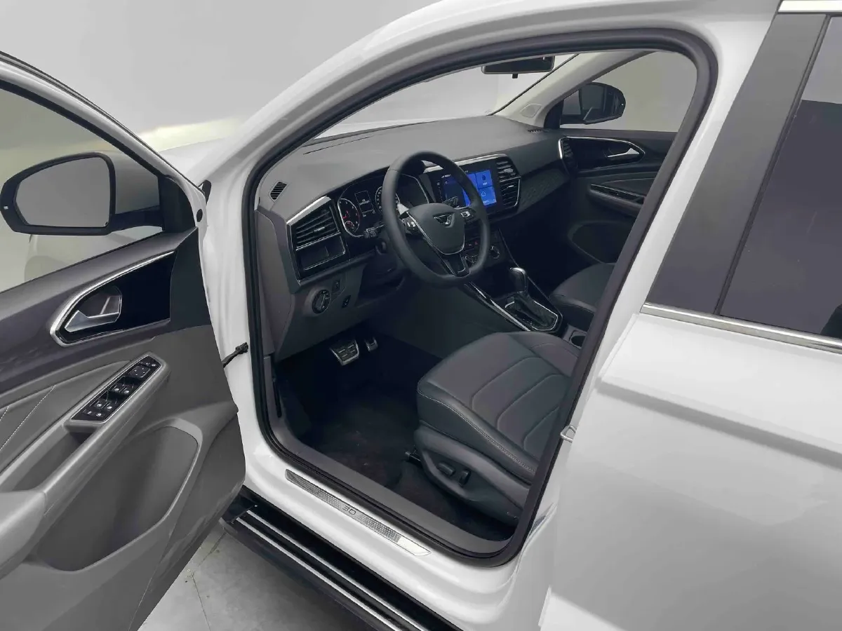 2021 Jetta VS7 1.4T 150HP L4 6AT,autocango,china used car exporter,china ev exporter,chinese used car exporter,chinese used ev exporter