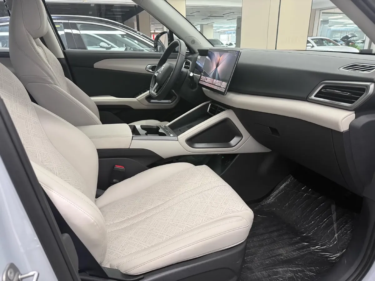 2024 BYD YuanUP BEV 45.12KWH,autocango,china used car exporter,china ev exporter,chinese used car exporter,chinese used ev exporter