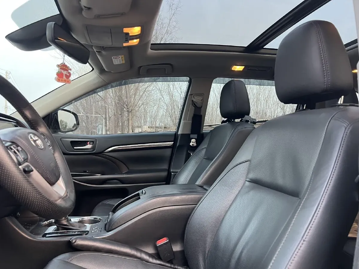 2018 Toyota Highlander 2.0T 220HP L4 6AT,autocango,china used car exporter,china ev exporter,chinese used car exporter,chinese used ev exporter