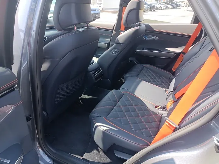 2025 Genesis GV70 2.5T 304HP L4 8AT,autocango,china used car exporter,china ev exporter,chinese used car exporter,chinese used ev exporter