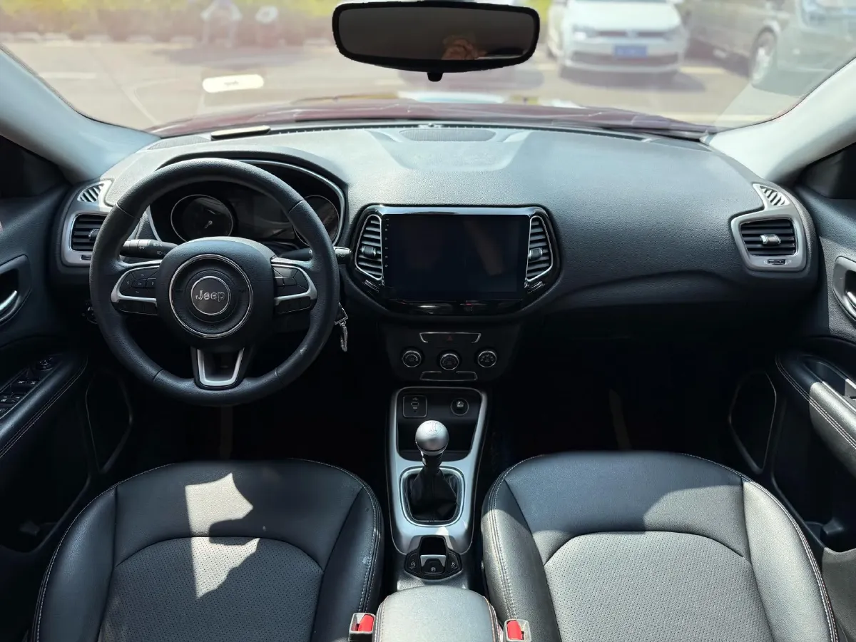 2017 Jeep Compass 1.4T 165HP L4 6MT,autocango,china used car exporter,china ev exporter,chinese used car exporter,chinese used ev exporter