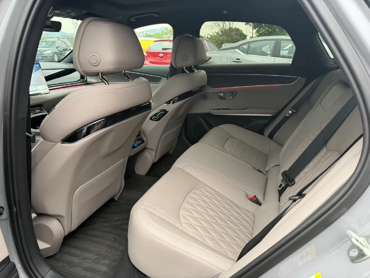 2025 BYD Han 1.5T 156HP L4 E-CVT PHEV,autocango,china used car exporter,china ev exporter,chinese used car exporter,chinese used ev exporter