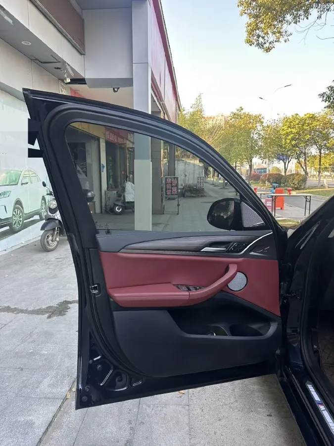 2022 BMW X3 2.0T 252HP L4 8AT,autocango,china used car exporter,china ev exporter,chinese used car exporter,chinese used ev exporter