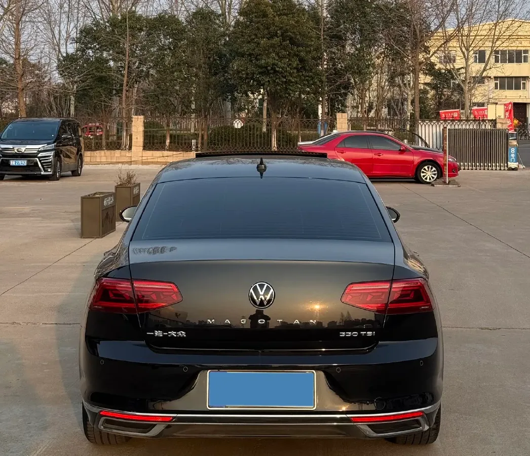 2020 Volkswagen Magotan 2.0T 186HP L4 7DCT,autocango,china used car exporter,china ev exporter,chinese used car exporter,chinese used ev exporter