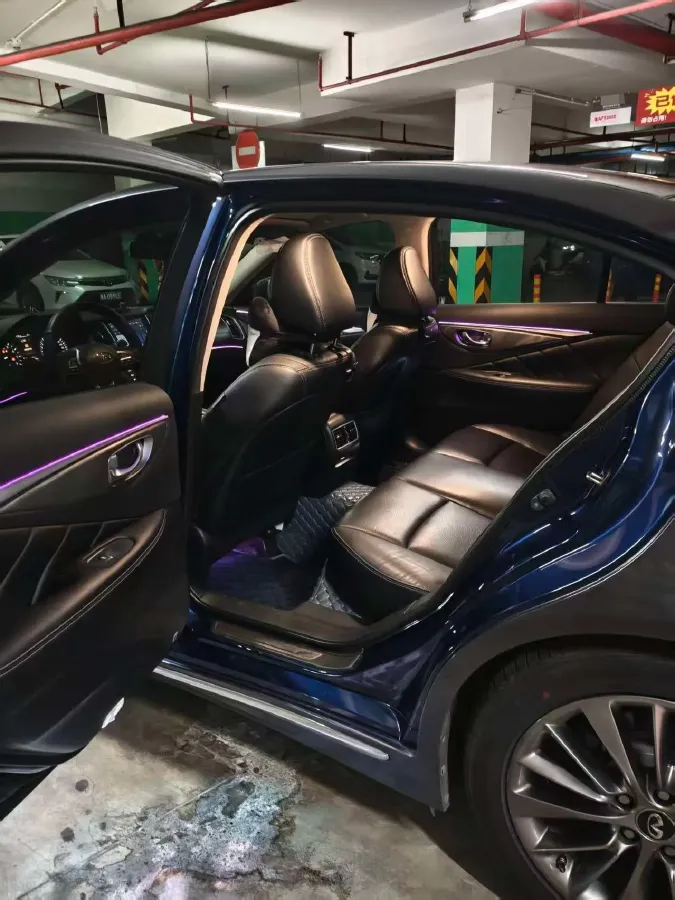 2018 Jeep Grand Commander 2.0T 265HP L4 9AT,autocango,china used car exporter,china ev exporter,chinese used car exporter,chinese used ev exporter