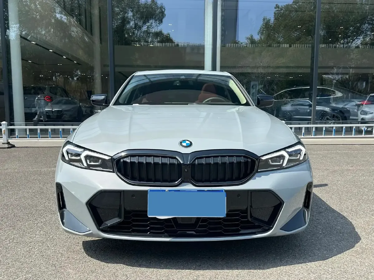 2025 BMW 3 Series 2.0T 245HP L4 8AT,autocango,china used car exporter,china ev exporter,chinese used car exporter,chinese used ev exporter
