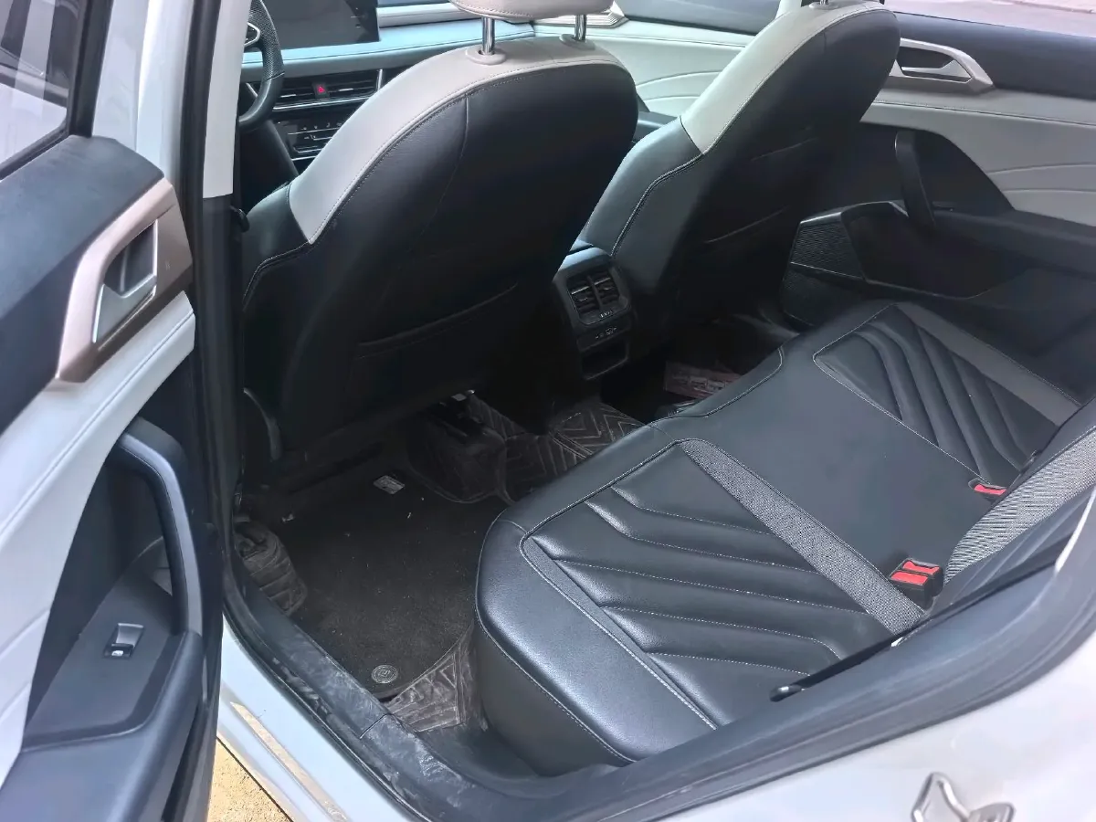 2024 Volkswagen Tharu 1.5T 160HP L4 7DCT,autocango,china used car exporter,china ev exporter,chinese used car exporter,chinese used ev exporter