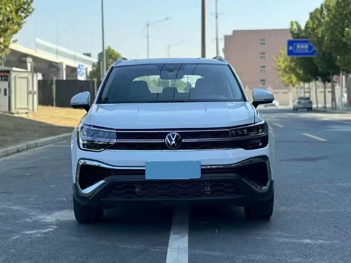 2024 Volkswagen Tharu 1.5T 160HP L4 7DCT,autocango,china used car exporter,china ev exporter,chinese used car exporter,chinese used ev exporter