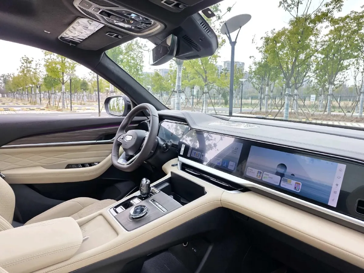 2025 Geely Monjaro 2.0T 238HP L4 8AT,autocango,china used car exporter,china ev exporter,chinese used car exporter,chinese used ev exporter