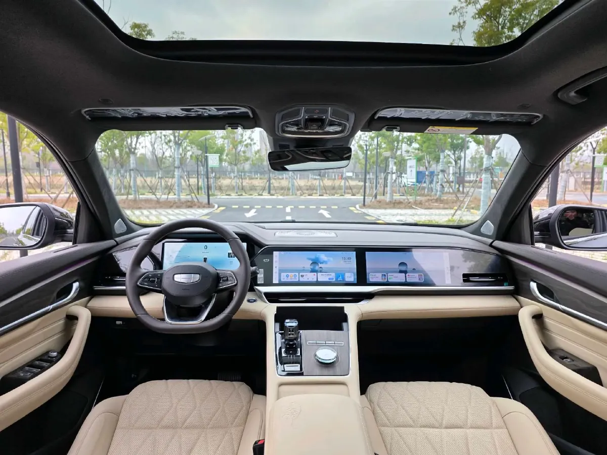 2025 Geely Monjaro 2.0T 238HP L4 8AT,autocango,china used car exporter,china ev exporter,chinese used car exporter,chinese used ev exporter