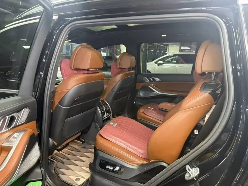 2022 BMW X7 3.0T 340HP L6 8AT,autocango,china used car exporter,china ev exporter,chinese used car exporter,chinese used ev exporter