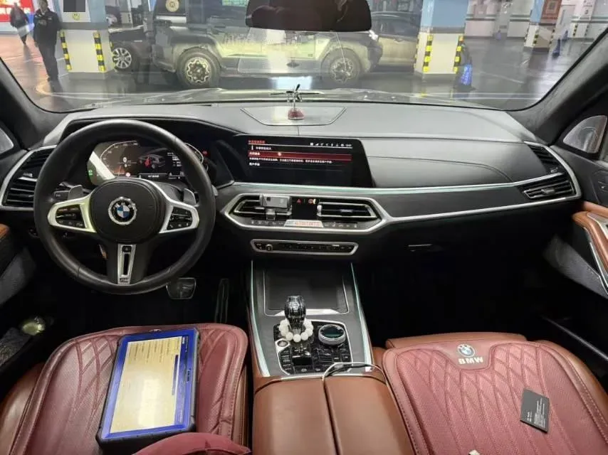 2022 BMW X7 3.0T 340HP L6 8AT,autocango,china used car exporter,china ev exporter,chinese used car exporter,chinese used ev exporter