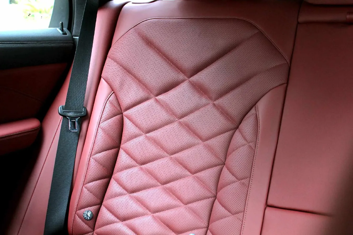 2022 BMW X5 3.0T 333HP L6 8AT,autocango,china used car exporter,china ev exporter,chinese used car exporter,chinese used ev exporter